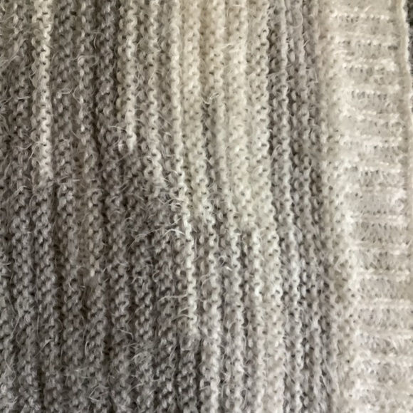 NWOT Gray Sweater Duster - Picture 9 of 9